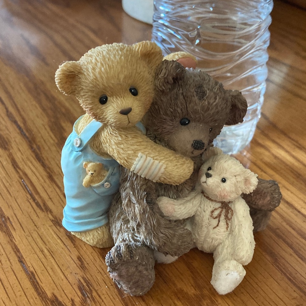 Adorable Cherished Teddies Figurine - Picture 2 of 4